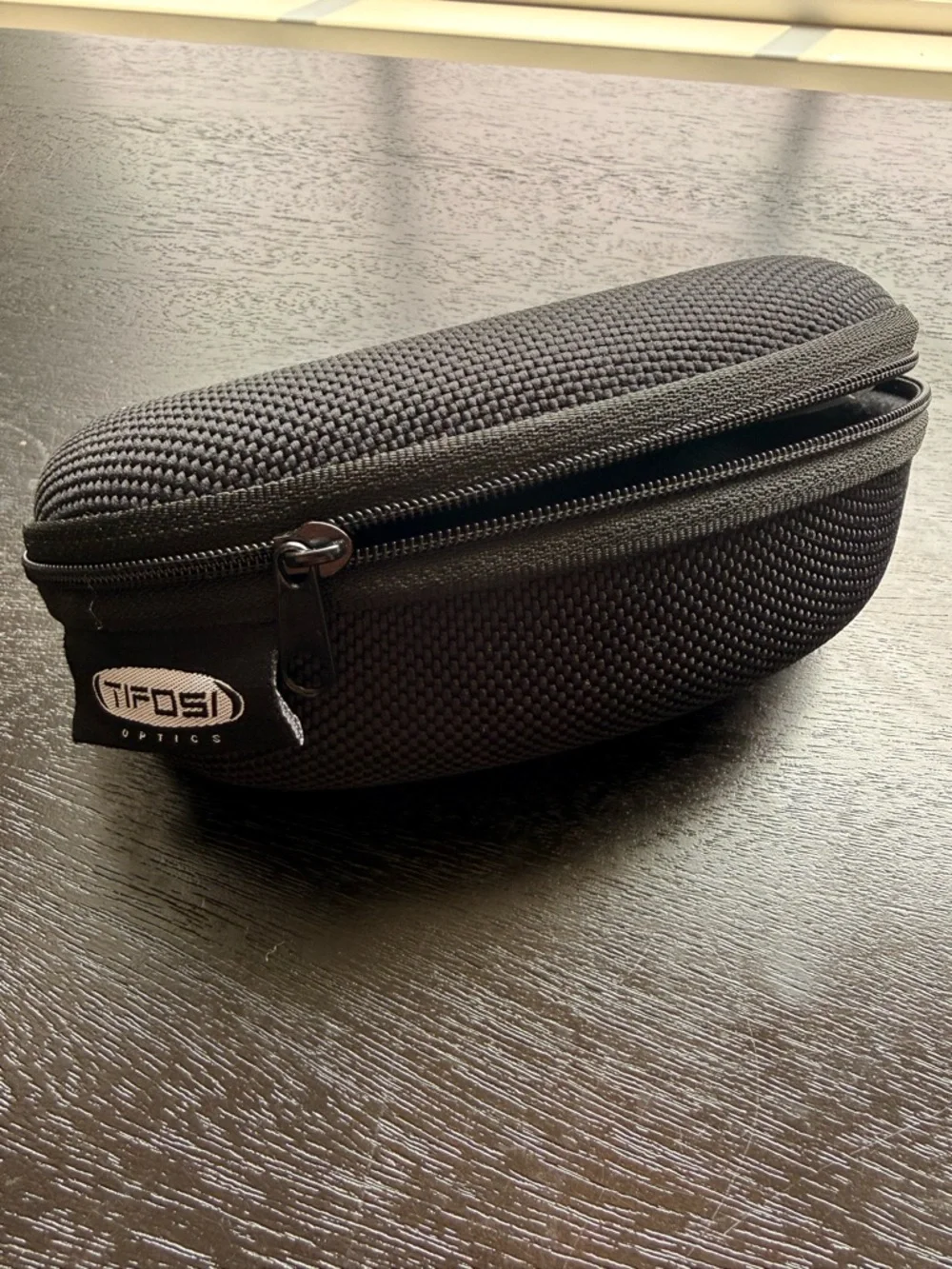 Tifosi Sunglass with Hard Case and Spare Lenses - Black